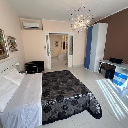 Casa Delle Stelle Apartment Мондело Екстериор снимка