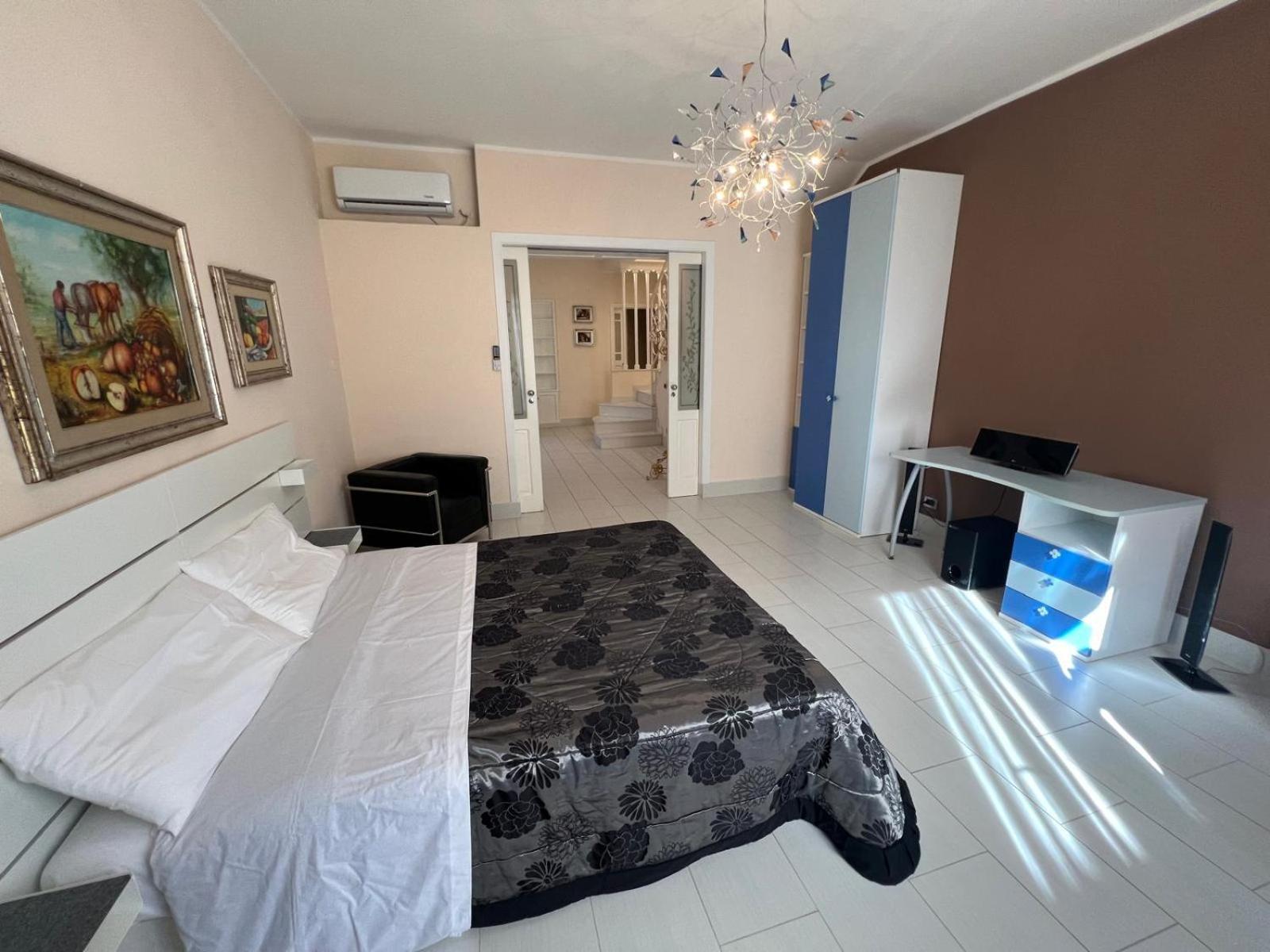 Casa Delle Stelle Apartment Мондело Екстериор снимка